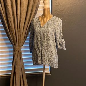 Philosophy blue leopard print shirt so soft